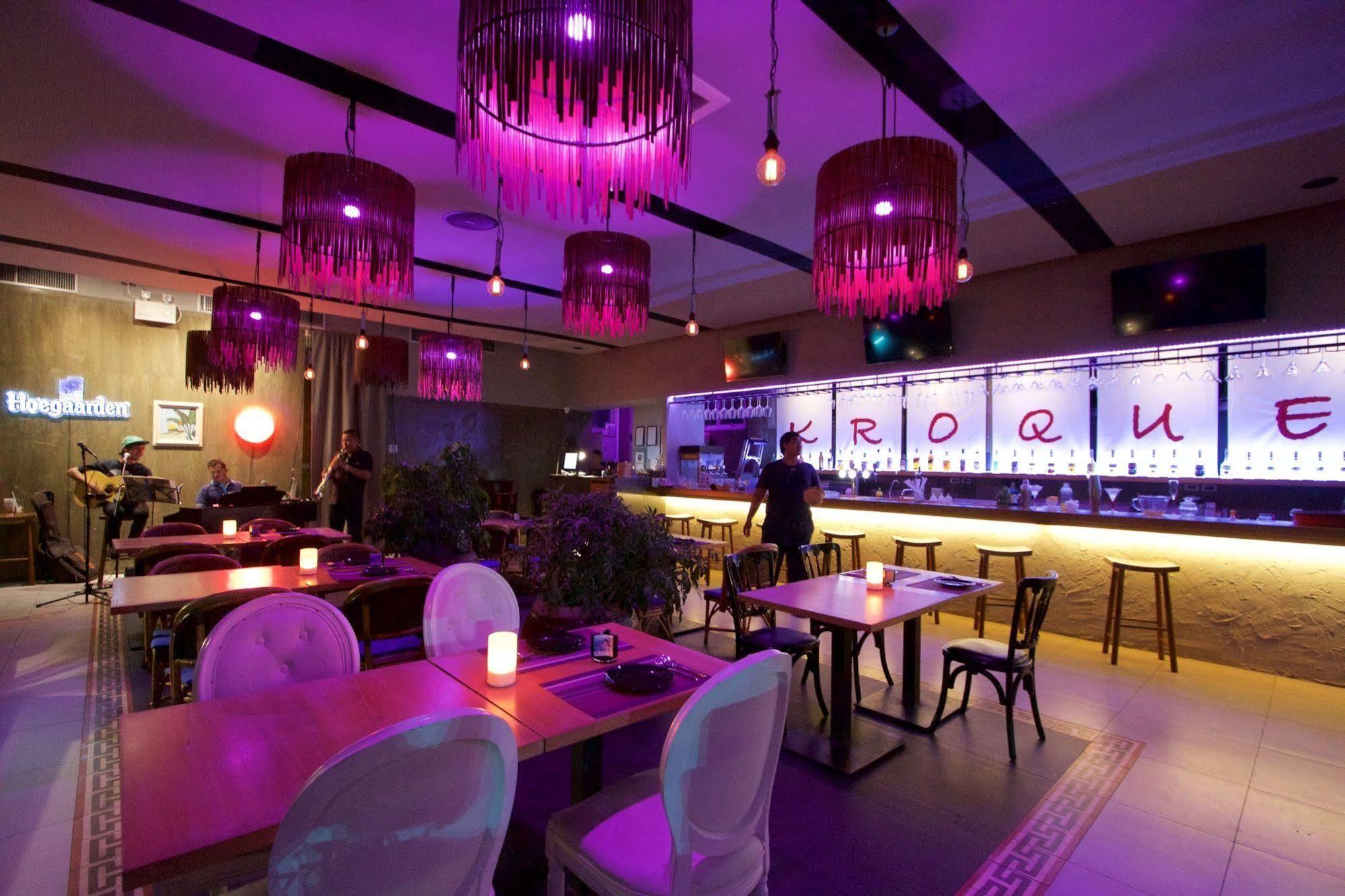 Kroque Boutique & Bistro Ang Sila Bagian luar foto