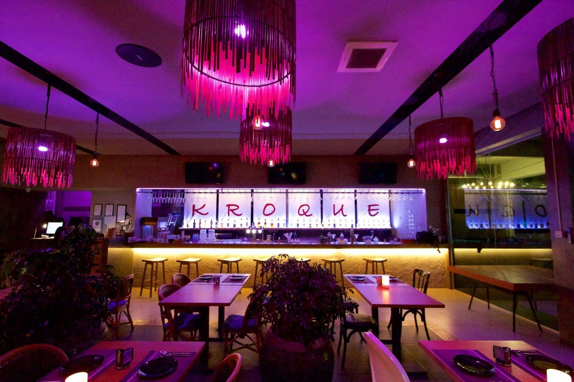 Kroque Boutique & Bistro Ang Sila Bagian luar foto