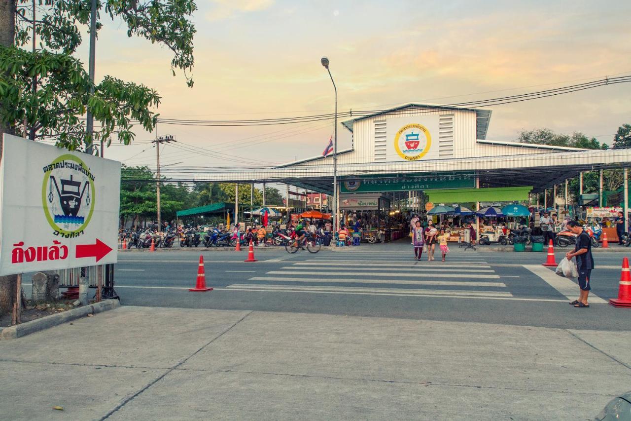 Kroque Boutique & Bistro Ang Sila Bagian luar foto